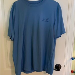 Vineyard vines tee